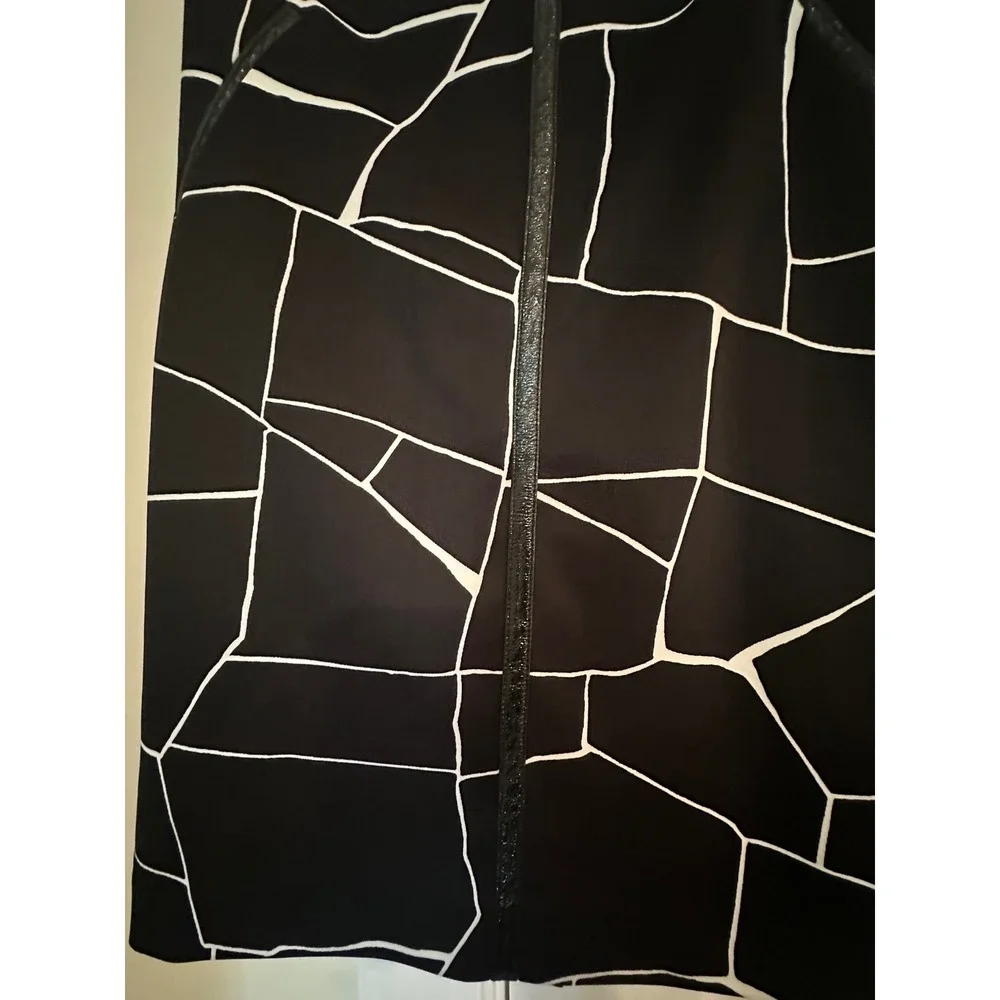 Vince Camuto Black & White Abstract‎ Print Pencil Skirt Size 0